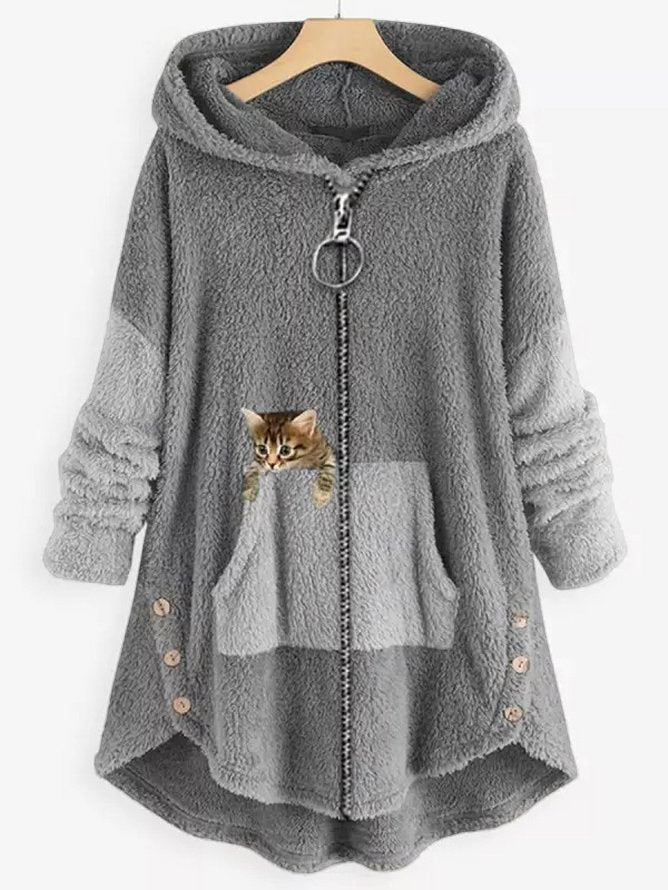 Charlotte® |  Manteau douillet et moelleux à capuche avec imprimé chat et poches boutonnées